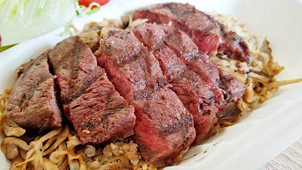 【台北外帶美食優惠】貳樓-全部餐點全面５折！每天不到半小時就搶光光