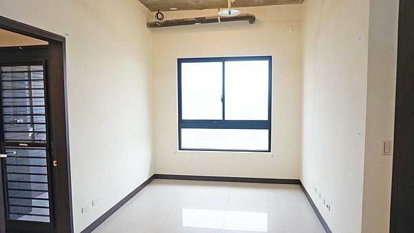 淘寶運送費省一半！最快五天收到，卻只要空運一半的價格！海快普貨每公斤只要8.5元起！淘寶集貨運送費省錢小撇步，傢俱海運更划算！台灣台信達淘寶集貨商