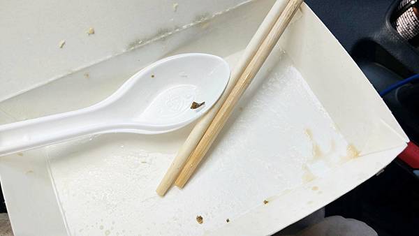 【新店美食】黃記米粉湯(原碧潭黃記)-用餐時間爆多人潮的超人氣小吃店