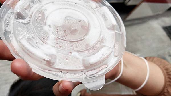 【台南美食】和興冰菓部-外觀不起眼的80年老字號香蕉清冰店！超大碗只要２０元