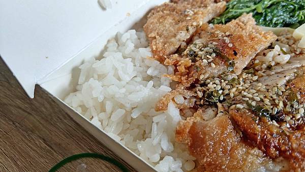 【板橋美食】小吃-沒有店名沒有招牌隱藏在巷弄裡CP值爆表的小吃店