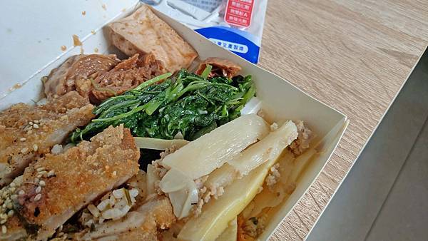 【板橋美食】小吃-沒有店名沒有招牌隱藏在巷弄裡CP值爆表的小吃店