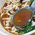 【中和美食】吉立小館-CP值爆表!只要100元就能吃到超厚切牛肉的牛肉麵