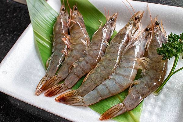 【桃園外帶美食】石頭日式炭火燒肉-外帶燒肉套餐+1元贈送50隻蝦及鯖魚