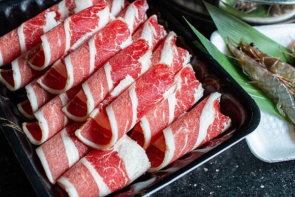 【桃園外帶美食】石頭日式炭火燒肉-外帶燒肉套餐+1元贈送50隻蝦及鯖魚