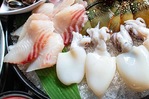 【桃園外帶美食】石頭日式炭火燒肉-外帶火鍋套餐，不到5折的價格就能吃到龍蝦等高級海鮮