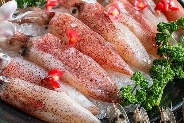 【桃園外帶美食】石頭日式炭火燒肉-外帶火鍋套餐，不到5折的價格就能吃到龍蝦等高級海鮮