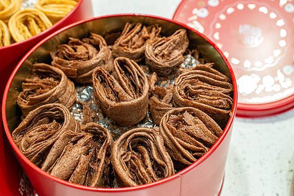 【台中伴手禮美食】酒飽甜-100%日本麵粉製作而成的限量手工千層蛋捲，比傳統蛋捲還要美味！