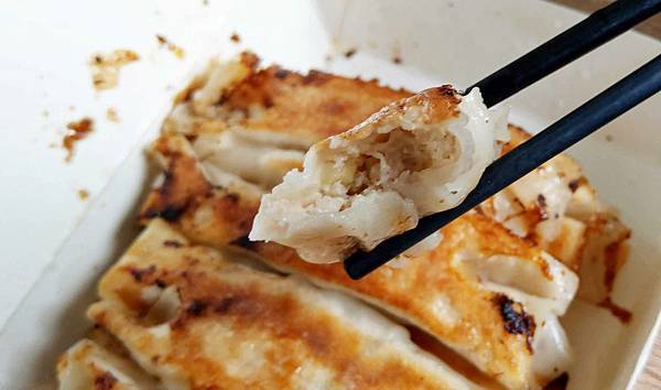 【中和美食】小多多鍋貼-不用沾醬就很好吃的美味鍋貼店