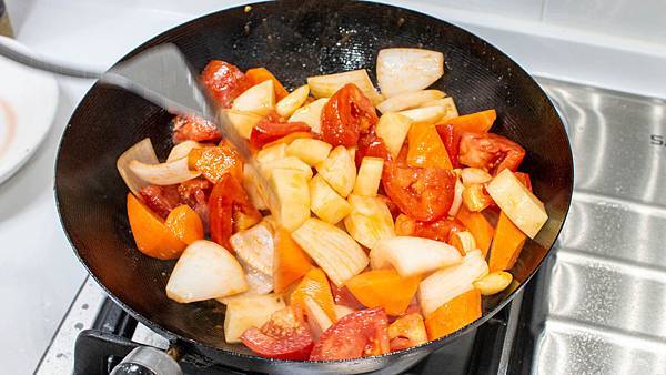 【壓力鍋推薦】Hamilton Beach漢美馳多功能微電腦壓力鍋-輕輕鬆鬆燉出入口即化的美味，微電腦控制安全又可靠