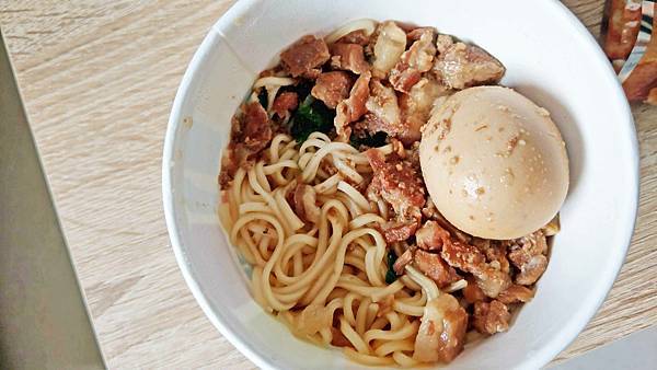 【板橋美食】莉芳小吃-隱藏在巷弄裡的50元炒飯小吃店