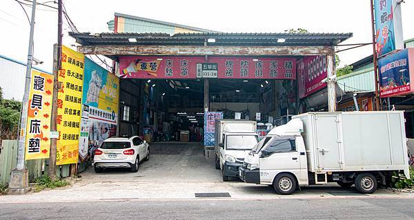 【疫情廠商特賣！全數商品批發價出售求現金！不到市價一半的價格就能買到一樣的品質】床墊、高級床包、天絲床包，百貨公司的寢具，通通下殺超低價不到５折！買到賺到哦～！三重艾薇爾居家生活館Avril