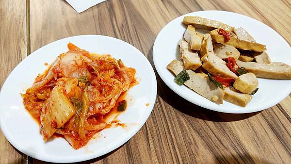 【台北美食】父子廚房-1碗麵2個人也吃不完！陽明山裡CP值最高的韓式中華餐廳