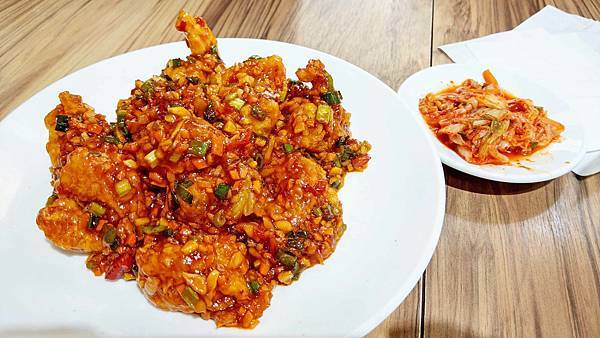 【台北美食】父子廚房-1碗麵2個人也吃不完！陽明山裡CP值最高的韓式中華餐廳