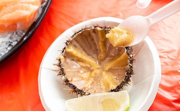 【屏東必吃美食】後壁湖邱家生魚片二店-20片生魚片，竟然100元，別的地方絕對看不到的爆CP值！其它餐點也好吃