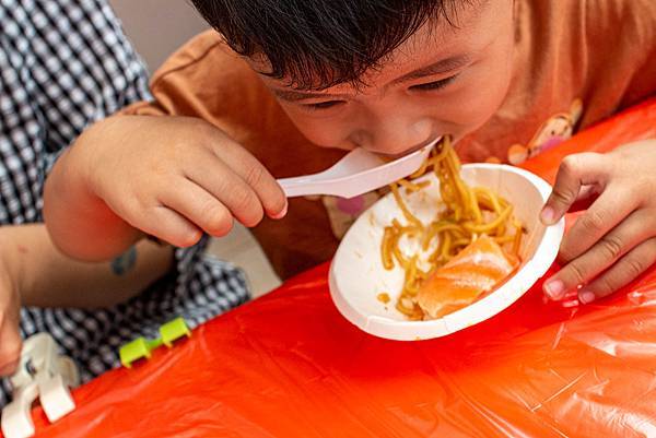 【屏東必吃美食】後壁湖邱家生魚片二店-20片生魚片，竟然100元，別的地方絕對看不到的爆CP值！其它餐點也好吃