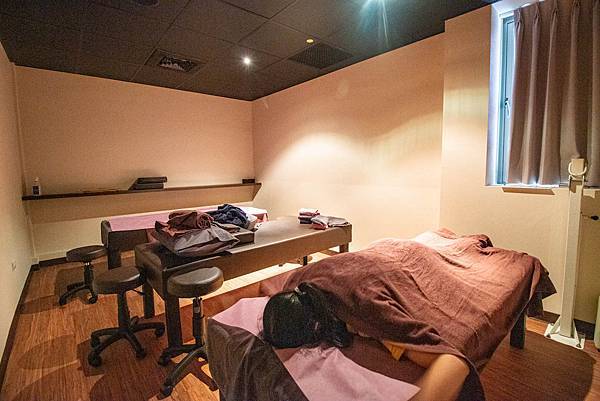 【台北按摩推薦】御仙堂健康會館｜按摩、腳底按摩-599元就能體驗鬆筋舒骨消除疲勞的手技