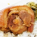 【台中美食】鹿港洪爌肉飯-厚度達5公分以上的超霸氣爌肉飯