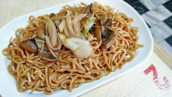 【台南美食】坤記鱔魚意麵-不輸給名店!價格比其它地方便宜10元以上的內行人美食 【台南美食】坤記鱔魚意麵-不輸給名店!價格比其它地方便宜10元以上的內行人美食