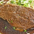 【台南美食】享糊牛肉麵-這不是牛肉塊！而是牛排，跟臉一樣巨大的牛排牛肉麵，樹谷生活科學館、南科附近必吃美食