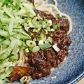 【台南美食】享糊牛肉麵-這不是牛肉塊！而是牛排，跟臉一樣巨大的牛排牛肉麵，樹谷生活科學館、南科附近必吃美食