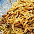 【台南美食】享糊牛肉麵-這不是牛肉塊！而是牛排，跟臉一樣巨大的牛排牛肉麵，樹谷生活科學館、南科附近必吃美食
