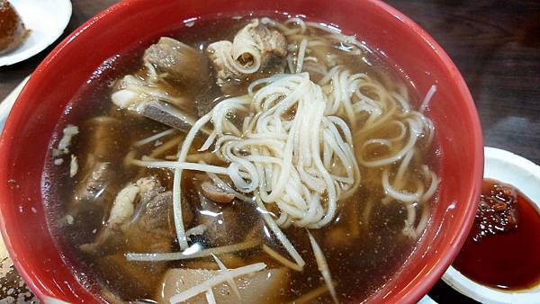 【板橋美食】大碗公當歸羊肉-板橋最多人推薦的魯肉飯店