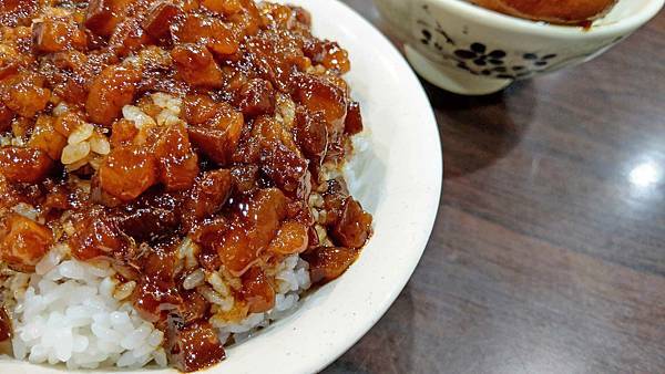 【板橋美食】大碗公當歸羊肉-板橋最多人推薦的魯肉飯店