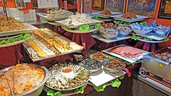 【台北美食】亞廬意大利窯烤吃到飽餐廳-全台北再訪率最高的吃到飽餐廳！超過２０年老字號！不分平假日均一價哦～！