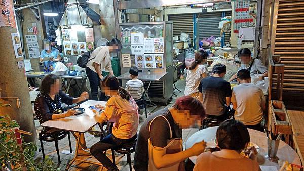 【台南美食】福昇小食-網路評價4.4顆星！超人氣排隊美食店家