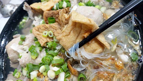 【永和美食】龜叟の什錦麵-超過50年老字號超人氣排隊美食麵店！