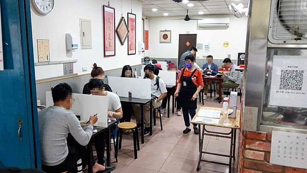 【永和美食】龜叟の什錦麵-超過50年老字號超人氣排隊美食麵店！