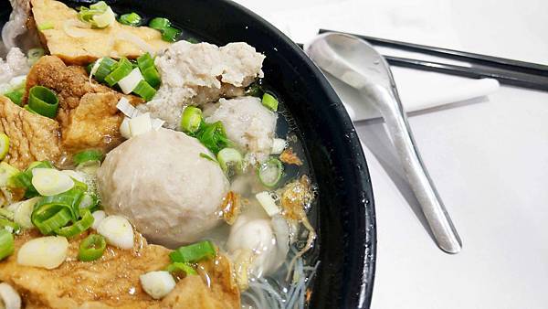 【永和美食】龜叟の什錦麵-超過50年老字號超人氣排隊美食麵店！