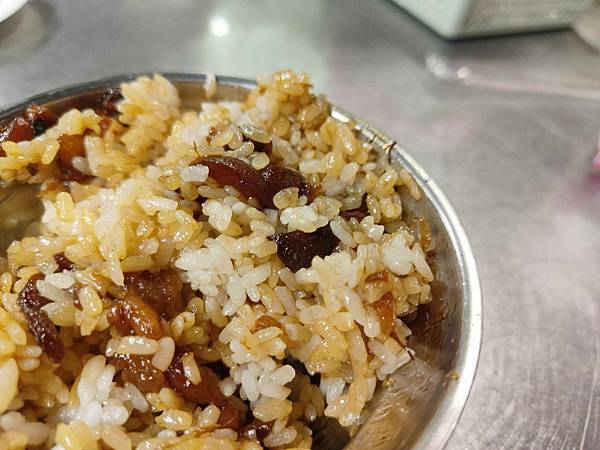 【台北美食】矮仔財滷肉飯-無時無刻都至少要排40分鐘以上的爆誇張魯肉飯名店