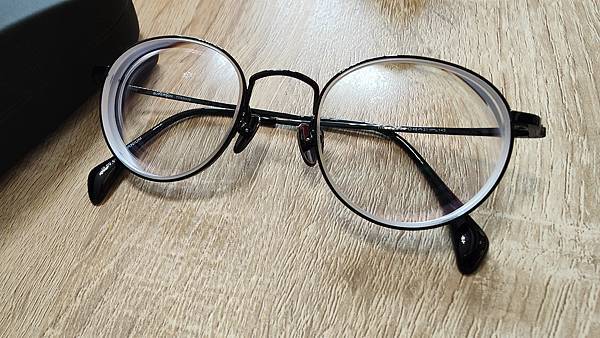 【台北眼鏡推薦】得恩堂眼鏡-專業驗光師，讓你配到最適合最舒適的眼鏡專家