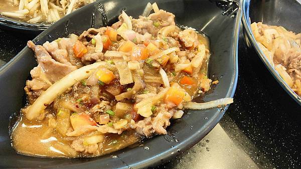 【台北美食】泰鐵板料理-青菜無限量免費加！絕對能讓你吃飽的泰式口味鐵板燒