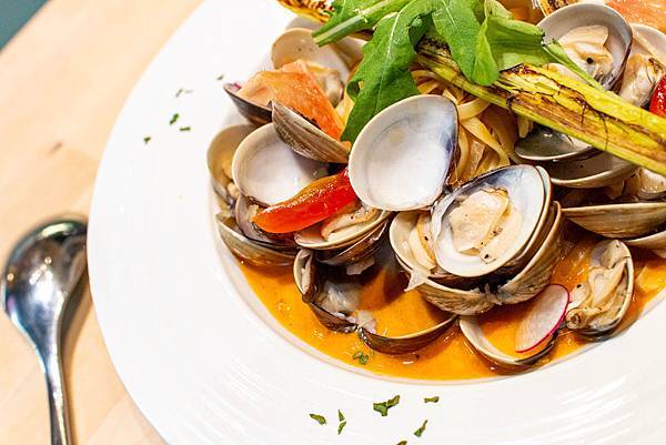 【蘆洲美食】樹屋咖啡Tree House cafe-環境舒適又高貴，價格卻不貴的悠閒餐廳