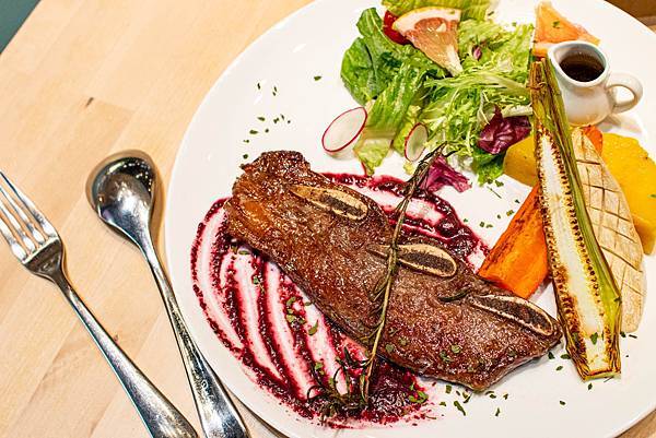 【蘆洲美食】樹屋咖啡Tree House cafe-環境舒適又高貴，價格卻不貴的悠閒餐廳