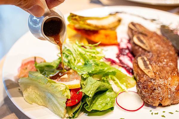 【蘆洲美食】樹屋咖啡Tree House cafe-環境舒適又高貴，價格卻不貴的悠閒餐廳