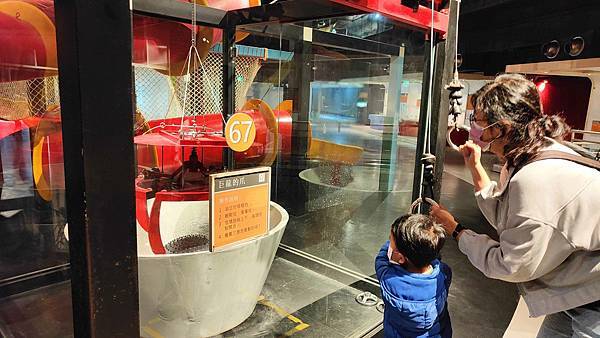 【台北景點】國立臺灣科學教育館-100元門票玩到翻，不用怕下雨或刮風的室內親子景點