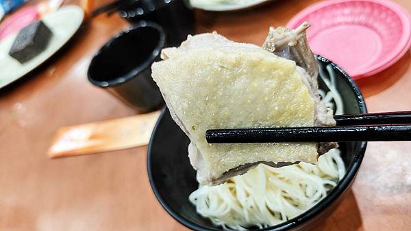 【桃園美食】台灣番鴨牧場-不限金額麻油麵線、雞油拌飯免費吃到飽，CP值爆表的美味餐廳