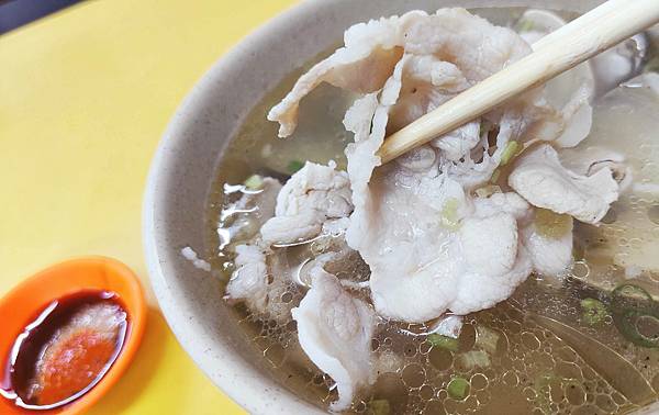 【板橋美食】高益麵館-隱藏在巷弄裡美味無比的湯麵美食 【板橋美食】高益麵館-隱藏在巷弄裡美味無比的湯麵美食