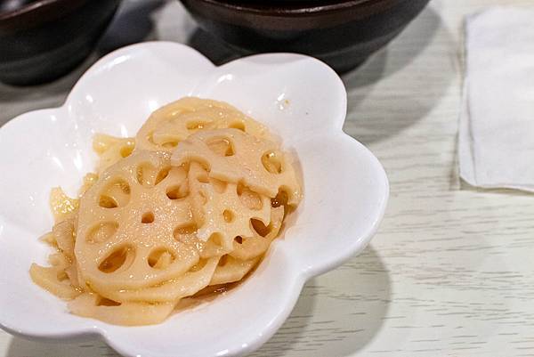 【蘆洲美食】宏點餐廳-３０年的老師傅手藝，好吃必點必吃的炒飯炒麵