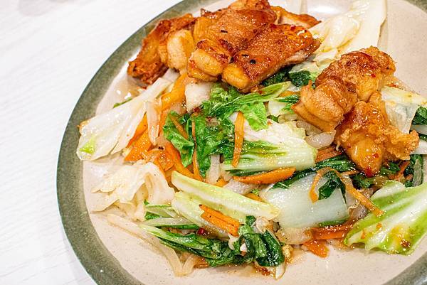 【蘆洲美食】宏點餐廳-30年的老師傅手藝,好吃必點必吃的炒飯炒麵 【蘆洲美食】宏點餐廳-30年的老師傅手藝,好吃必點必吃的炒飯炒麵