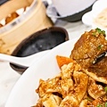 【蘆洲美食】宏點餐廳-３０年的老師傅手藝，好吃必點必吃的炒飯炒麵