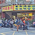 【鶯歌美食】阿婆壽司-評價破萬則！超過４０年老字號的爆人氣排隊美食