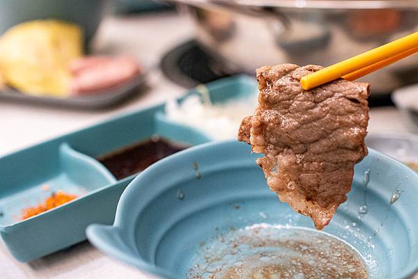 【新莊美食】饞饞燒肉-只要98元起就能吃到美味的火鍋，加29元變火烤二吃