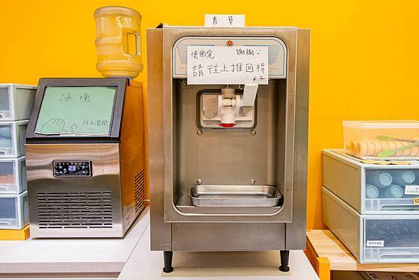 【新莊美食】饞饞燒肉-只要98元起就能吃到美味的火鍋，加29元變火烤二吃