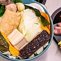 【新莊美食】饞饞燒肉-只要98元起就能吃到美味的火鍋，加29元變火烤二吃