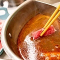 【新莊美食】饞饞燒肉-只要98元起就能吃到美味的火鍋，加29元變火烤二吃